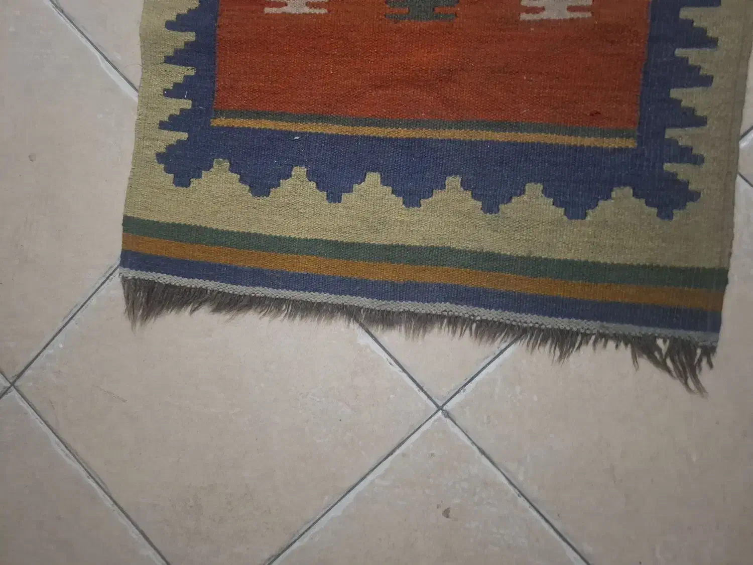 گلیم دست باف|گلیم، جاجیم، گبه|شیراز, فرهنگ شهر|دیوار