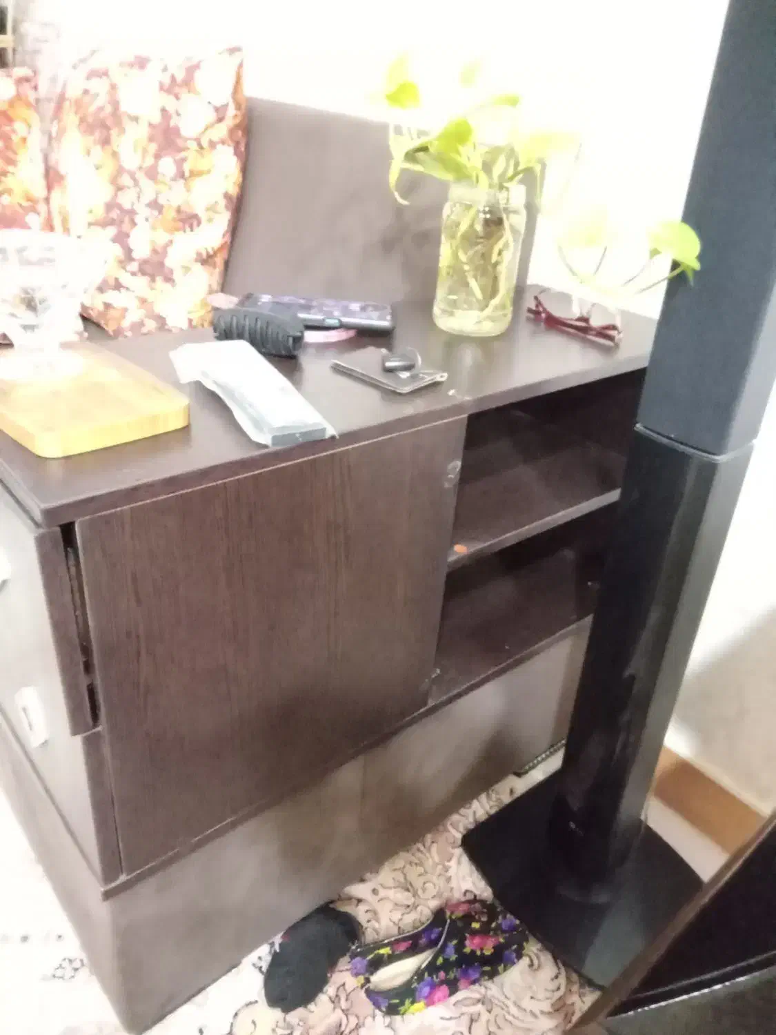 مبل دونفره کاملا سالم|مبلمان خانگی و میز عسلی|رشت, کوی فکوری|دیوار