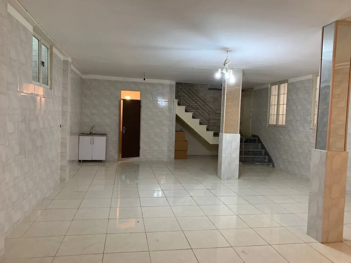 ۷۰ متر سالن بهداشتی زیرزمین، ورودی از خ کوچه باغ|اجارهٔ دفتر کار، اتاق اداری، مطب|تبریز, |دیوار