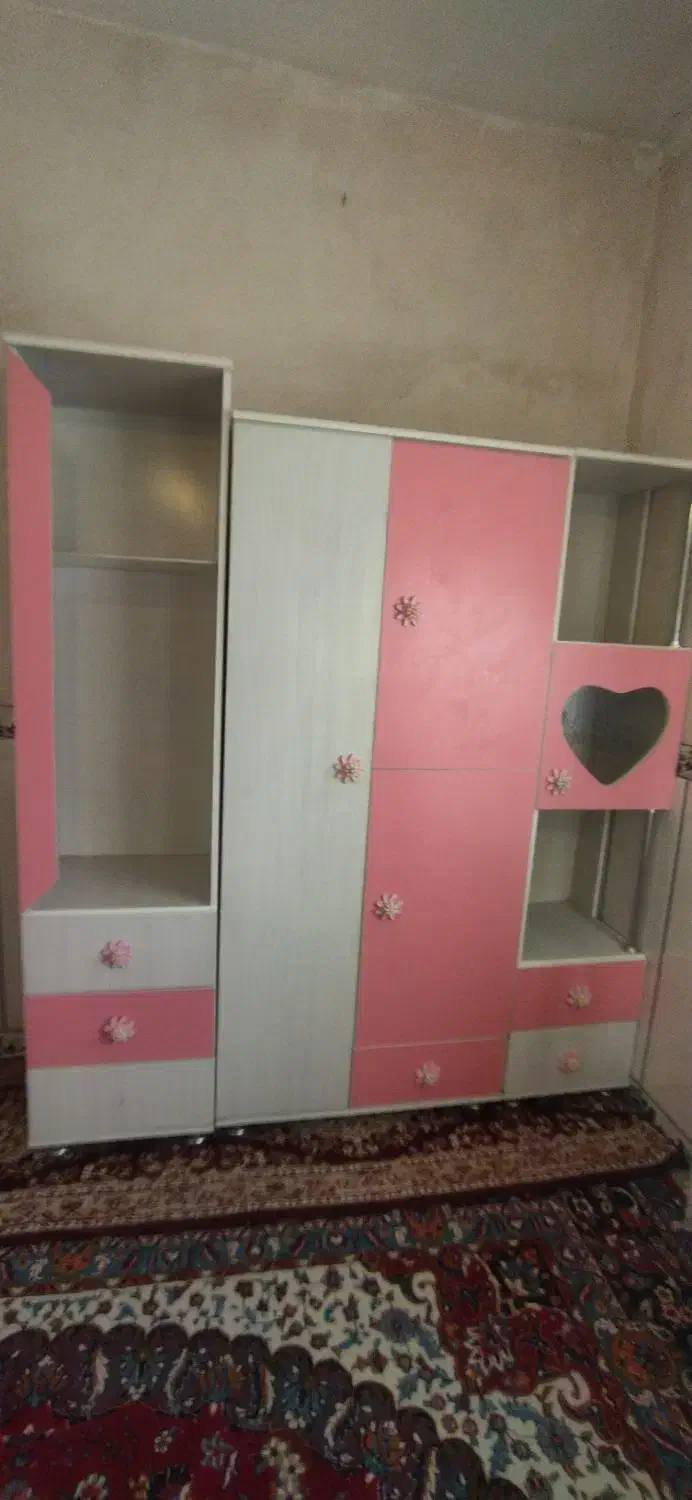 کمد به همراه ویترین|بوفه، ویترین، کنسول|کبودرآهنگ, |دیوار