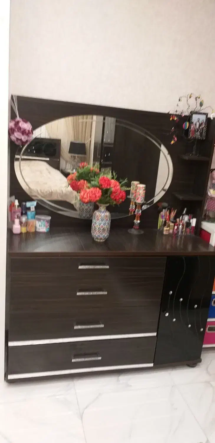 سرویس خواب|تخت و سرویس خواب|همدان, |دیوار