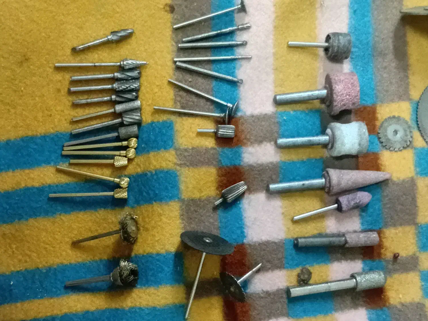 ست کامل فرز فرم چوب و فلز دسته قلاویز قلاویز|ابزارآلات|شیراز, شهرک پرواز|دیوار