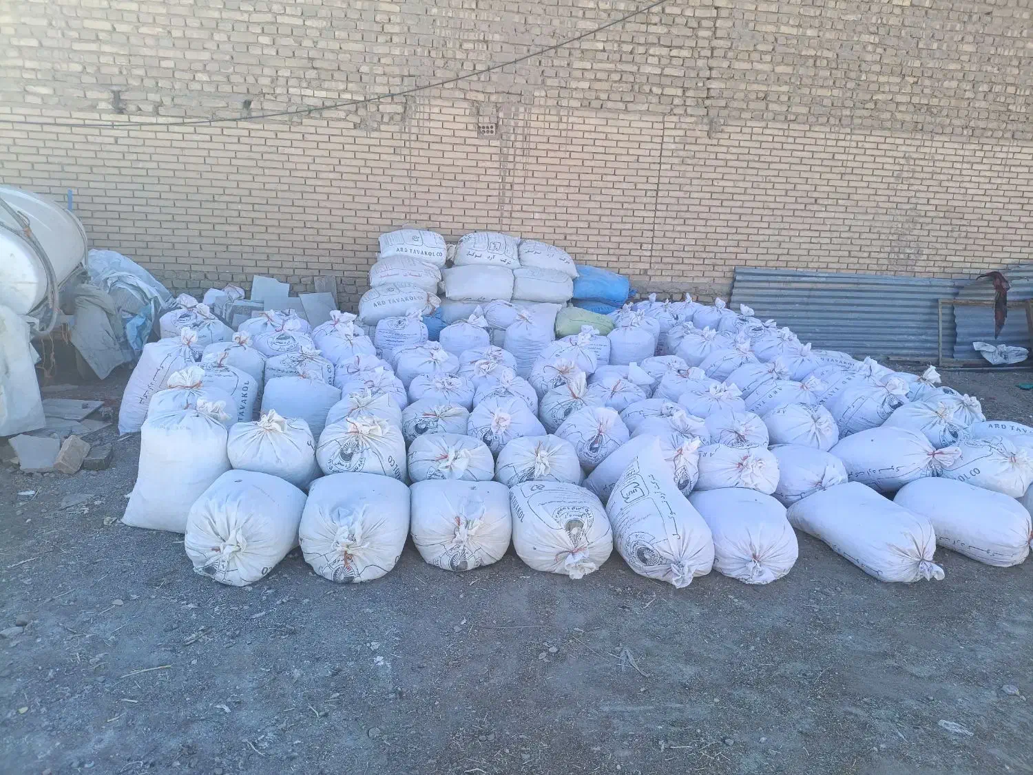 کود کبوتر بهترین کود برا پسته تعداد زیاد|خدمات باغبانی و درختکاری|رفسنجان, |دیوار