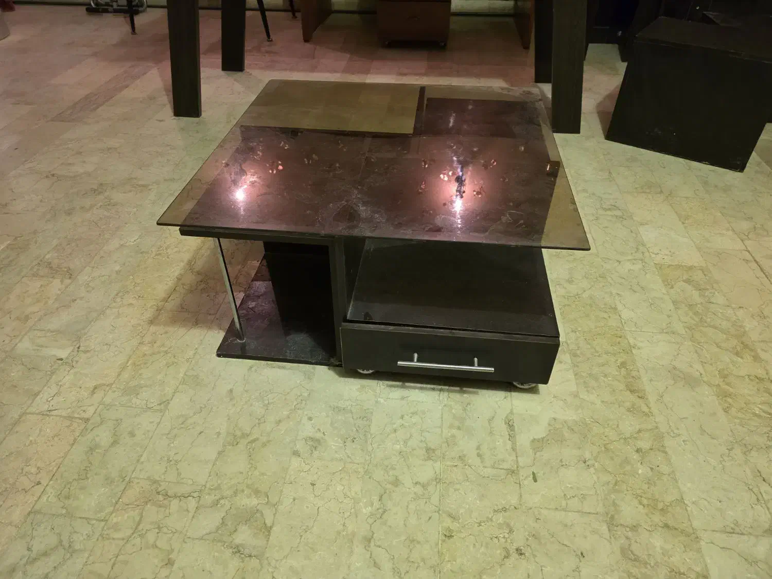 میز وسط|مبلمان خانگی و میز عسلی|شیراز, معالی‌آباد|دیوار