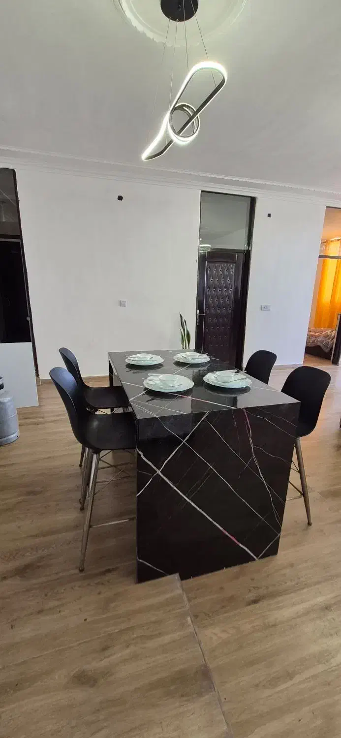 اجاره آپارتمان شیک مدرن، کوتاه مدت و روزانه|اجارهٔ کوتاه‌مدت آپارتمان و سوئیت|هشتگرد, شهرک آفتاب|دیوار