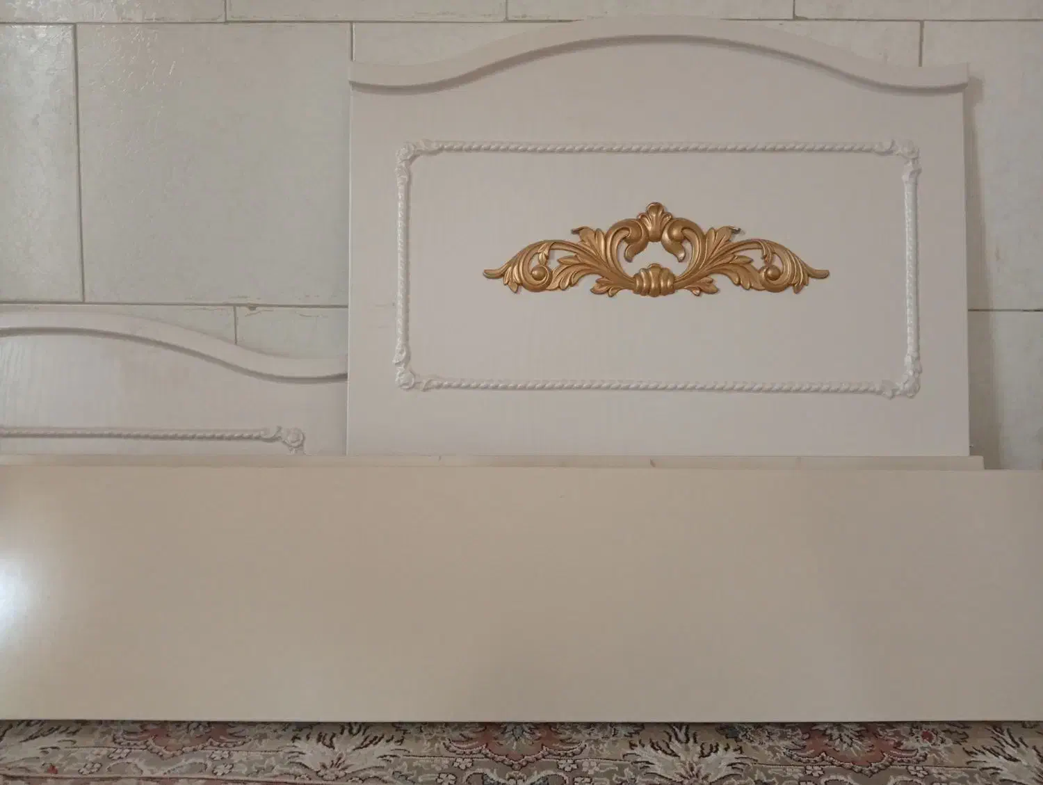 تخت نوجوان  و کمد نو|تخت و صندلی بچه|یزد, |دیوار