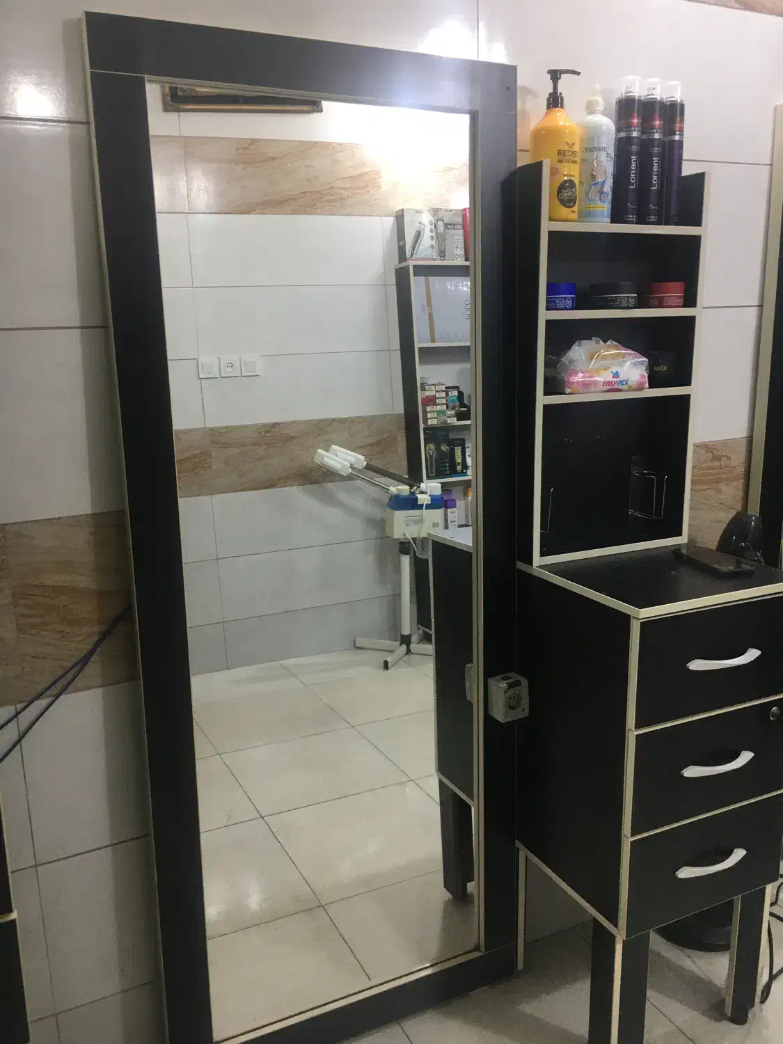 فروش اینه سالم وتمیز|آینه|لاهیجان, شیشه گران|دیوار