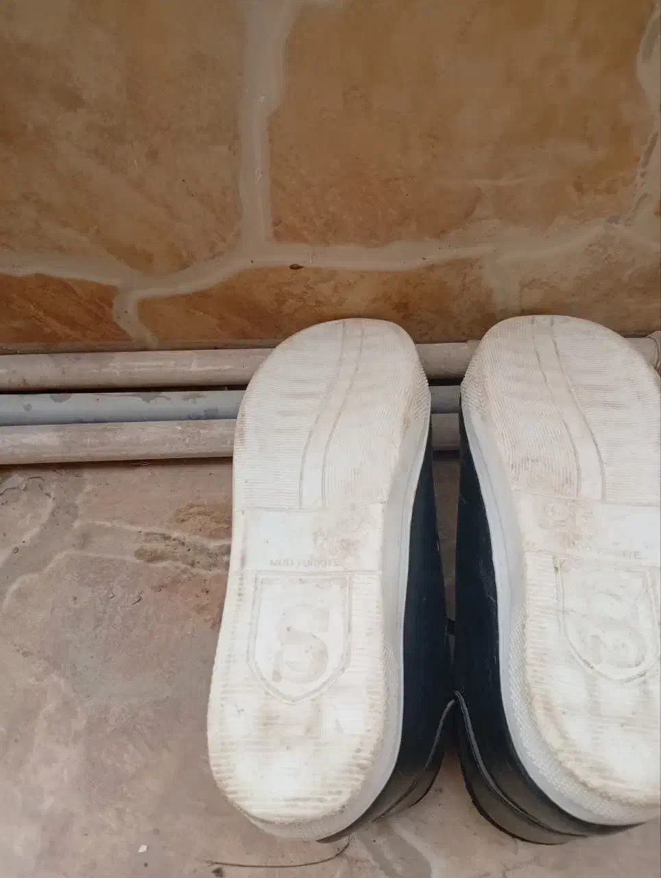 کتونی دخترانه  درحدنو|کیف، کفش، کمربند|گنبد کاووس, |دیوار