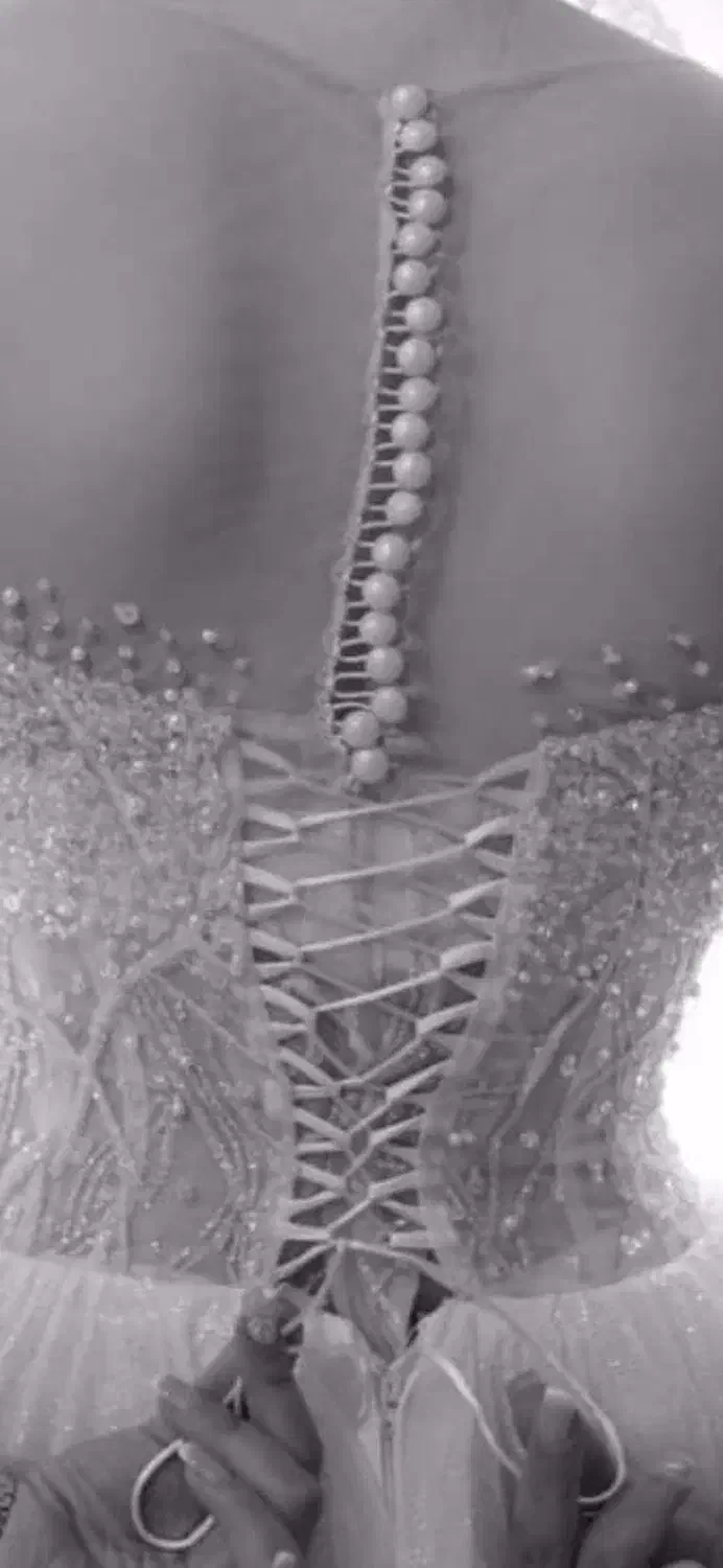 لباس عروس سنگ دوزی شده|لباس|بومهن, |دیوار