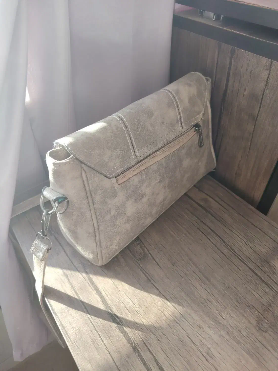 کیف|کیف، کفش، کمربند|یزد, |دیوار