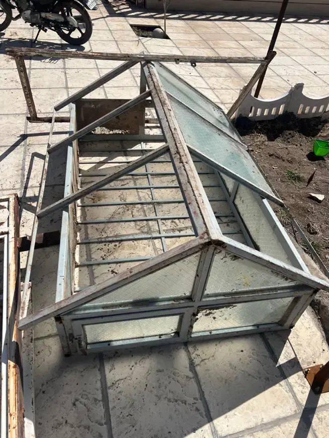 درب حیاتی|مصالح و تجهیزات ساختمان|سیرجان, |دیوار