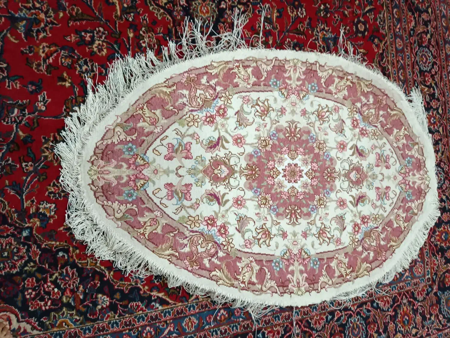 یک تخته فرش زرنیم بیضی|فرش|عجب شیر, |دیوار