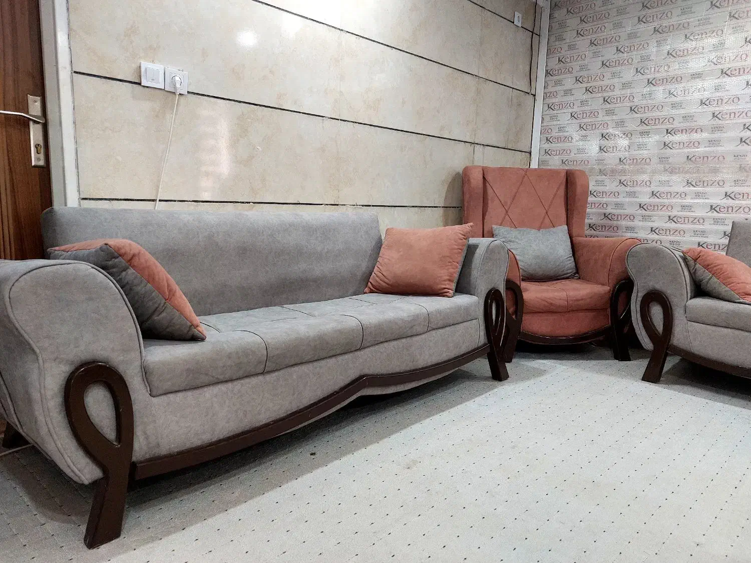 ست مبل ۷ نفره|مبلمان خانگی و میز عسلی|یزد, |دیوار