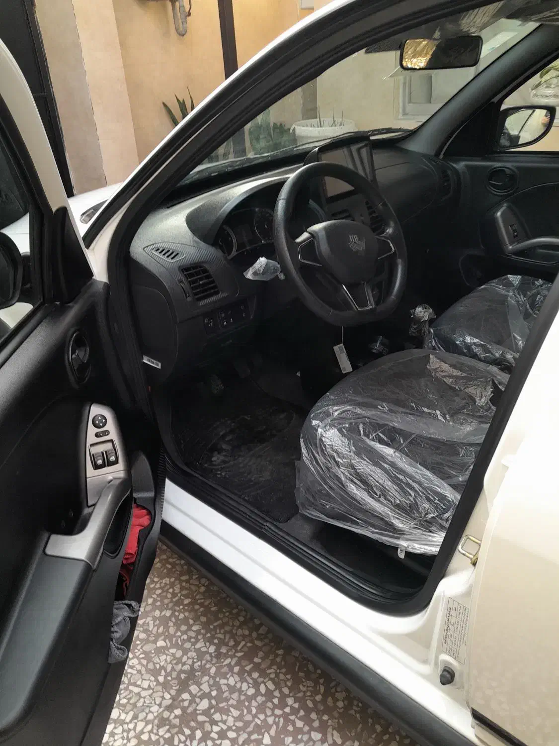 کوییک|خودرو سواری و وانت|رشت, امین الضرب|دیوار