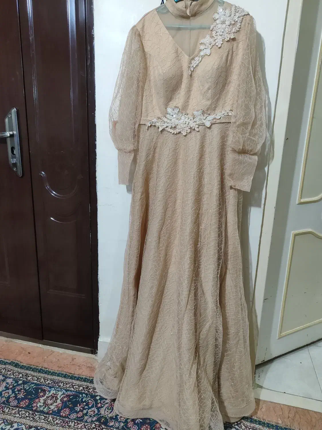 لباس مجلسی|لباس|خرمآباد, |دیوار