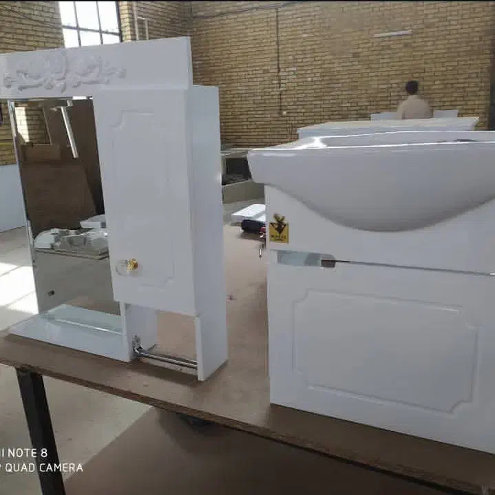 تولیدکننده کابینت روشویی وآیینه باکس...|لوازم سرویس بهداشتی|بوشهر, |دیوار