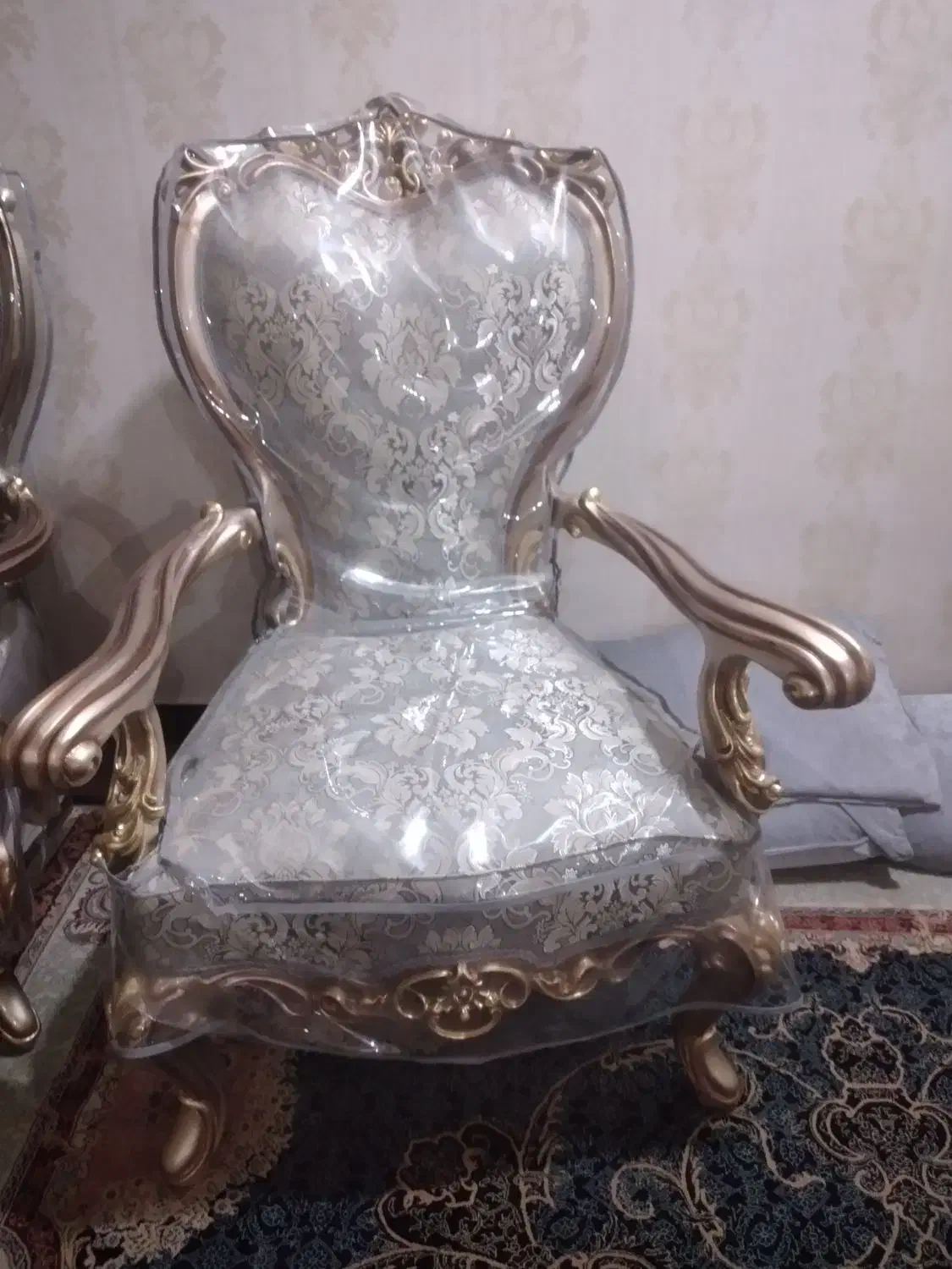 سلام یه دونه صندلی مبلی بفروش میرسد|مبلمان اداری|شوشتر, |دیوار