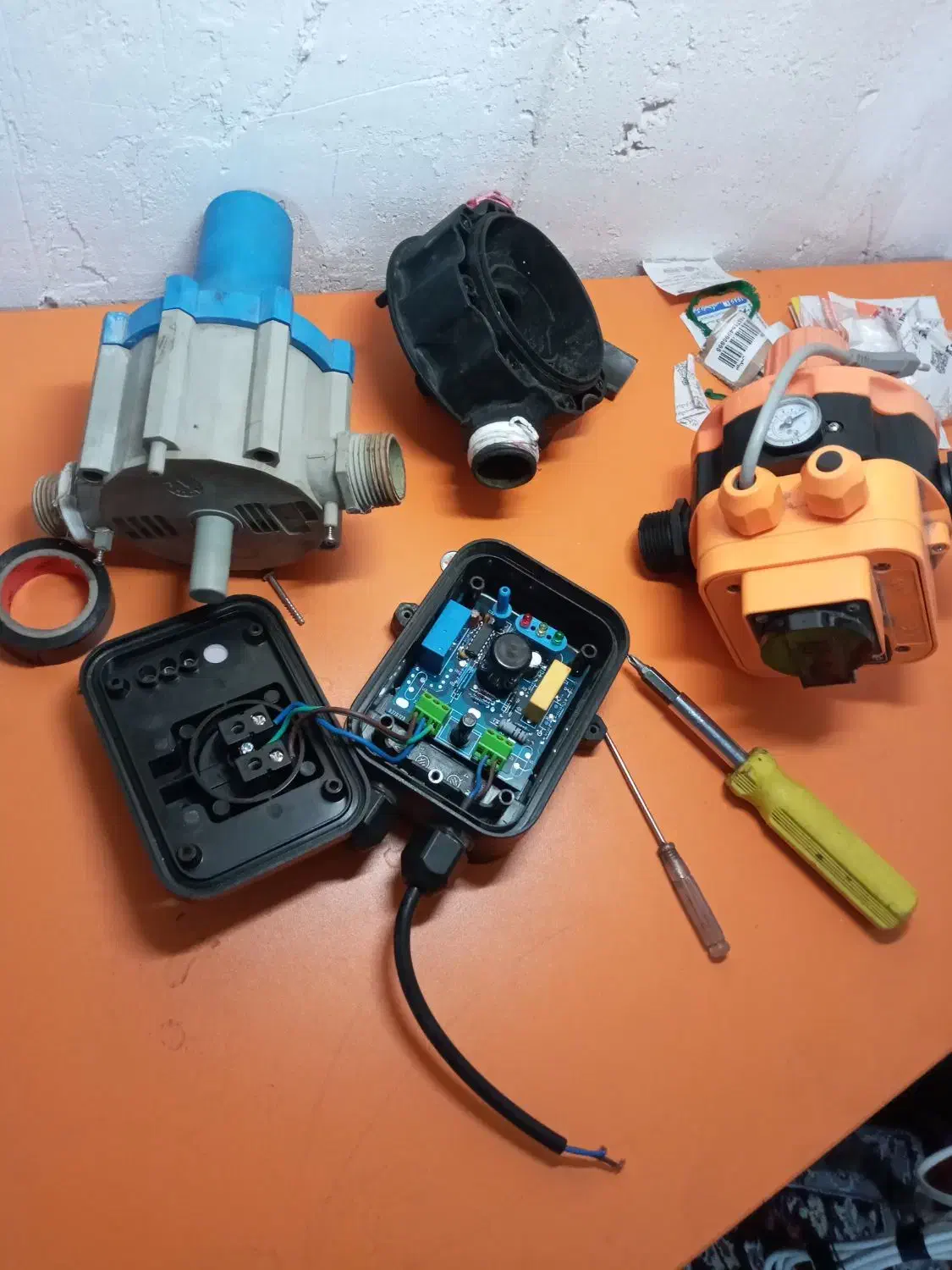 نصب و تعمیر پمپ‌های آب خانگی|خدمات پیشه و مهارت|کرمانشاه, |دیوار