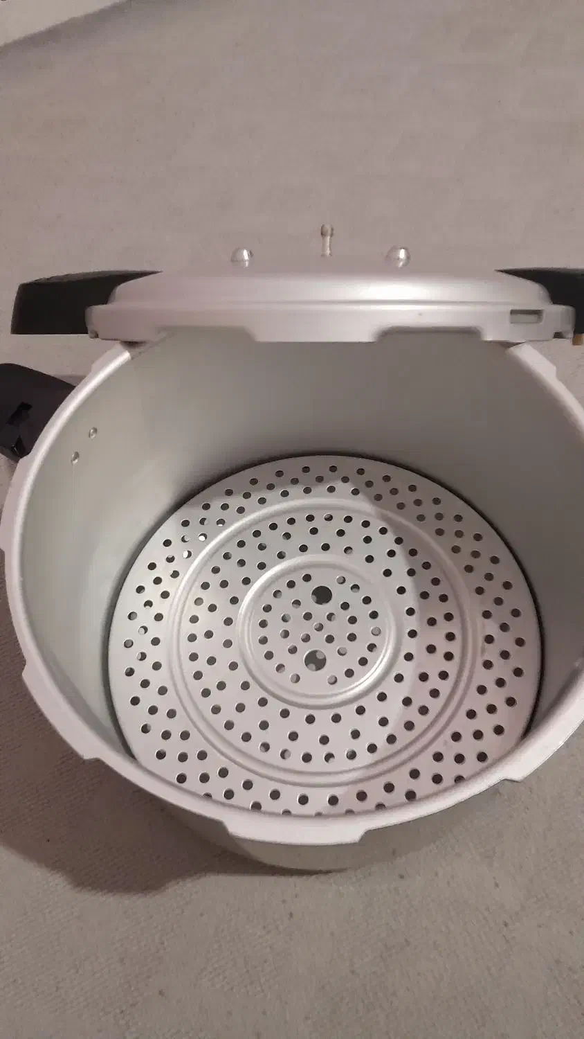 زودپز بزرگ|ظروف پخت‌وپز|ایلام, |دیوار