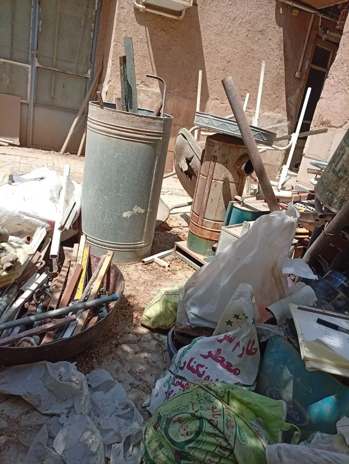 خریدار و فروش ضایعات فرسوده آهن|عمدهفروشی|کرمان, |دیوار