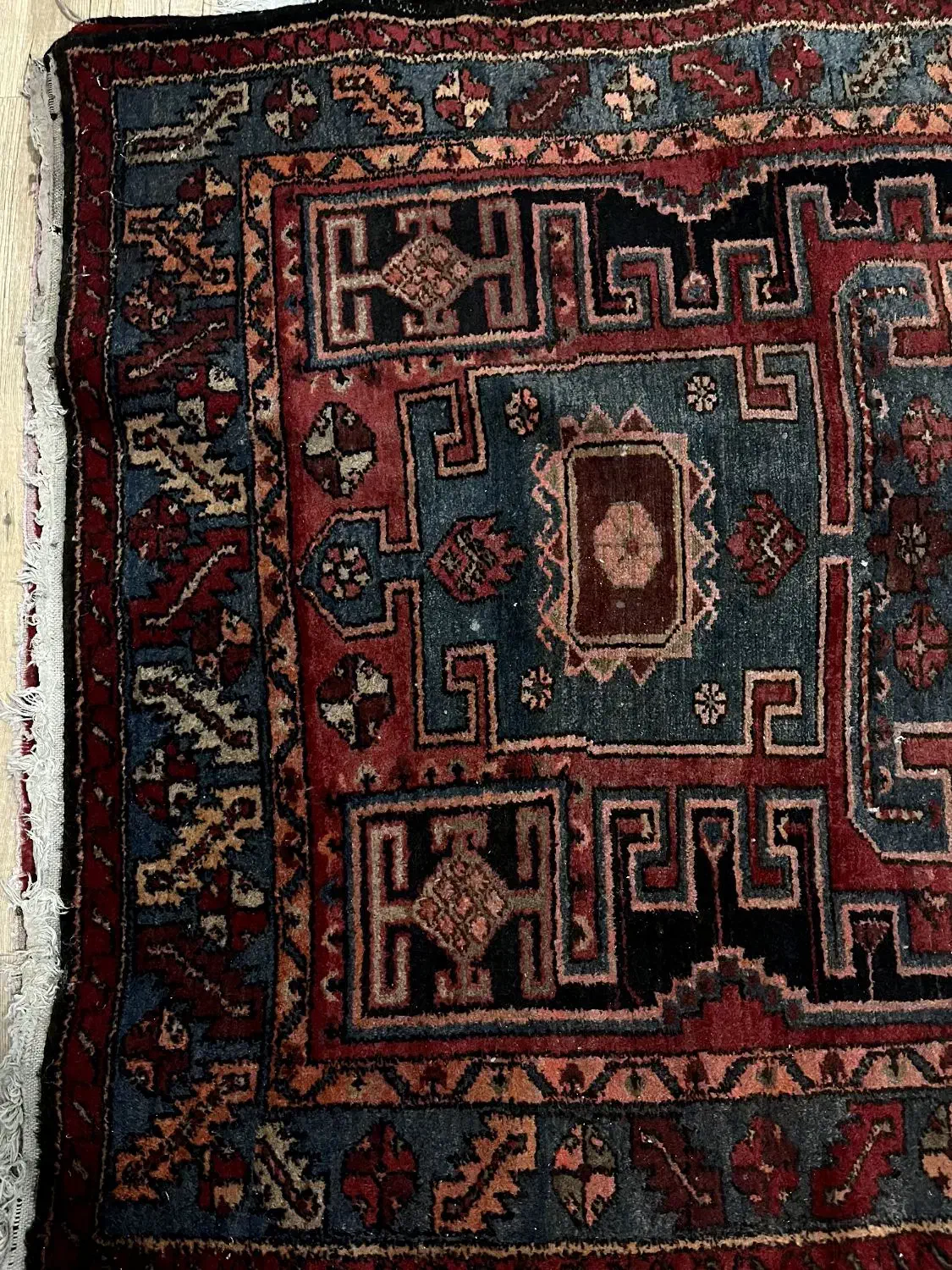 فرش دستباف قدیمی اصیل تبریز|فرش|کرج, حسن آباد|دیوار