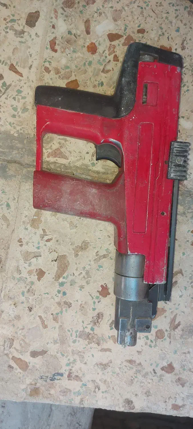 تفنگی میخ کوب سنگ فرز توسن|ماشینآلات صنعتی|دلیجان, |دیوار