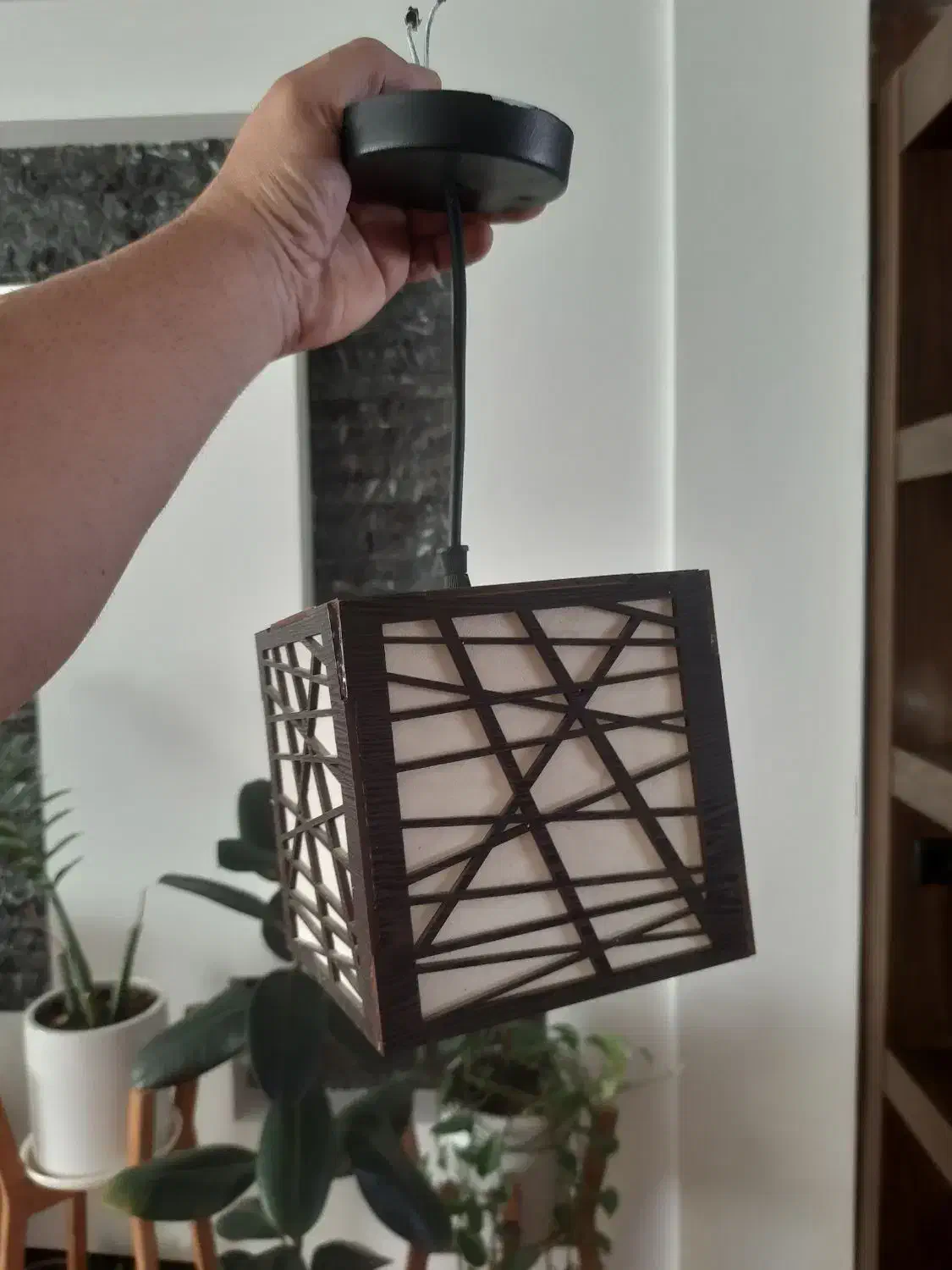 ۳مدل لوستر چوبی و کریستال سالم و بدون قطعی|لوستر و چراغ آویز|بندر انزلی, چهارفریضه|دیوار