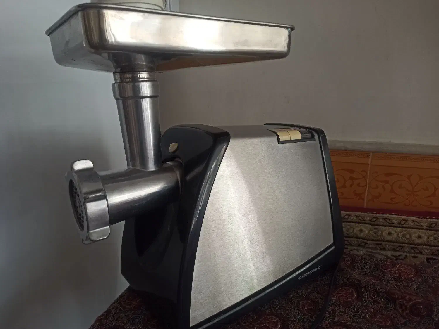 چرخ گوشت گوسونیک|خردکن، آسیاب، غذاساز|قم, دروازه چوبی|دیوار