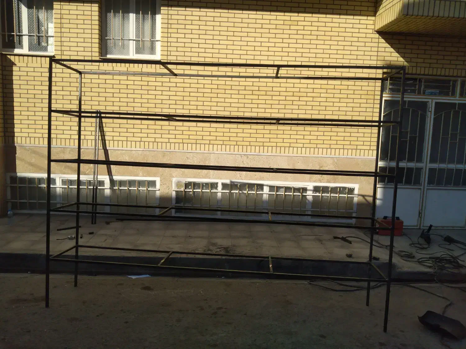 جوشکاری شیروانی و آهنگری جوشکار آهنگر|خدمات پیشه و مهارت|قم, تولید دارو و یخچال|دیوار