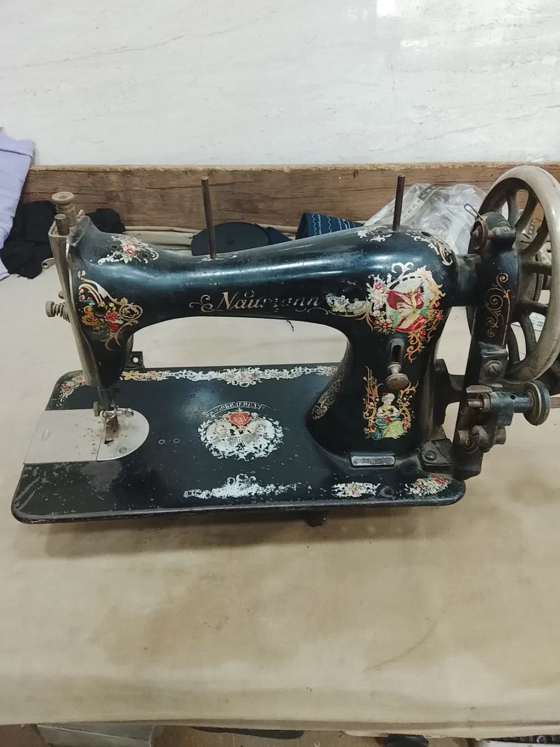 جرخ دستی خانگی قدمت بالای دوقرن|لوازم خیاطی و بافتنی|نظرآباد, شهرک سید جمال الدین|دیوار