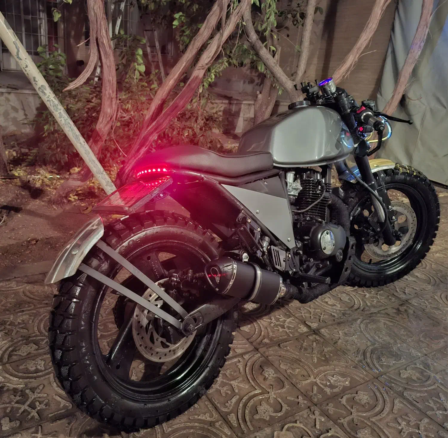 موتور کافه ریس،پیشروپارس|موتورسیکلت|کرمان, |دیوار