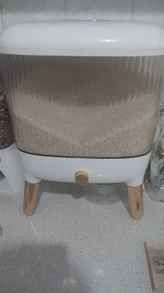 راهنمابیم کنید|ظروف نگهدارنده، پلاستیکی، یک‌بارمصرف|یزد, |دیوار