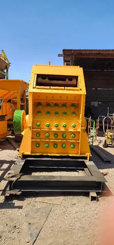 سنگ شکن فک ۵۵×۸۰ و Hs10 اماده بارگیری میباشد|ماشینآلات صنعتی|تهران, سلیمانی|دیوار