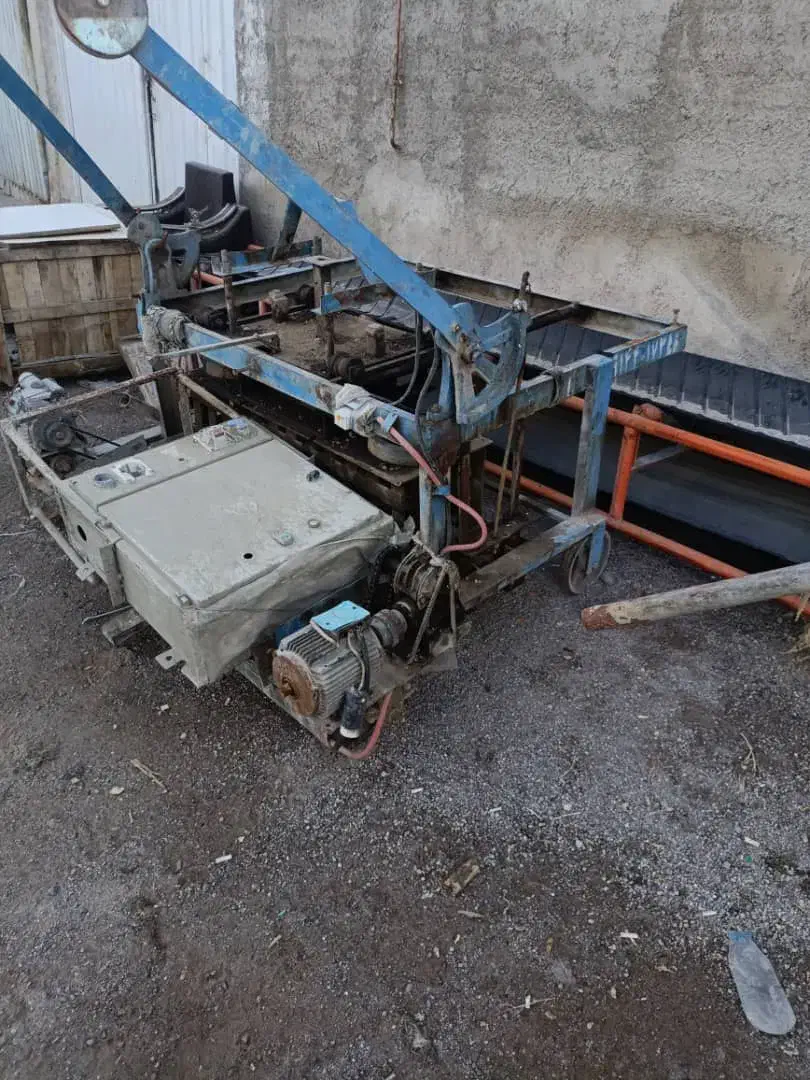 فروش یک نقاله و بلوک زن ۶ قالب|ماشینآلات صنعتی|تبریز, |دیوار