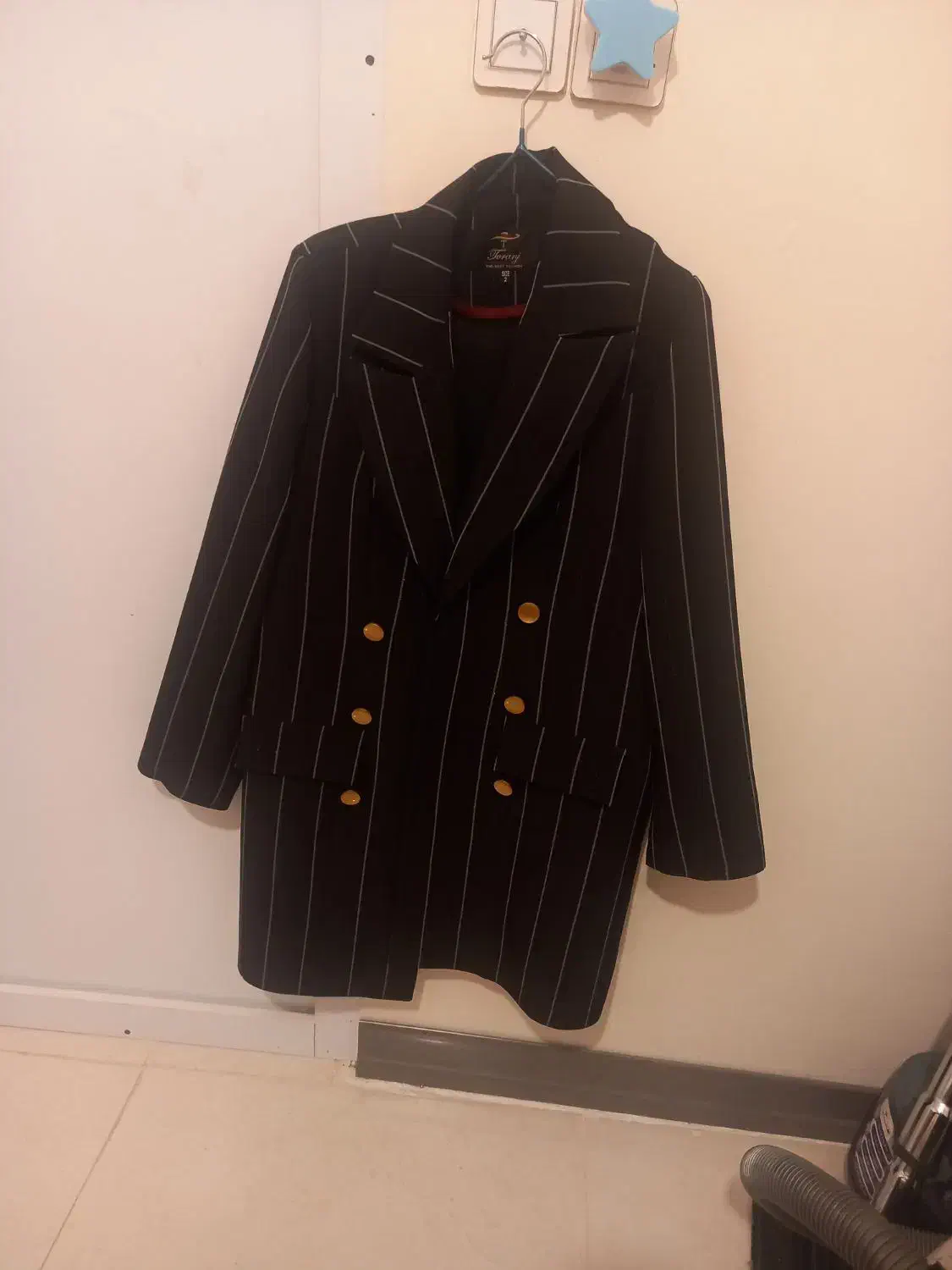 لباس کاملا نو|لباس|بروجرد, |دیوار