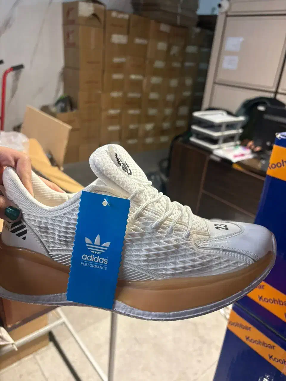 کفش آدیداس ویتنامی|کیف، کفش، کمربند|کرج, عظیمیه|دیوار