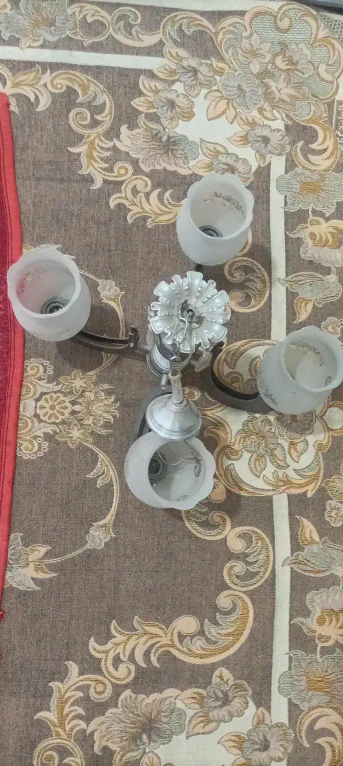 لوستر۴شاخه|لوستر و چراغ آویز|محمدشهر, محمدشهر|دیوار