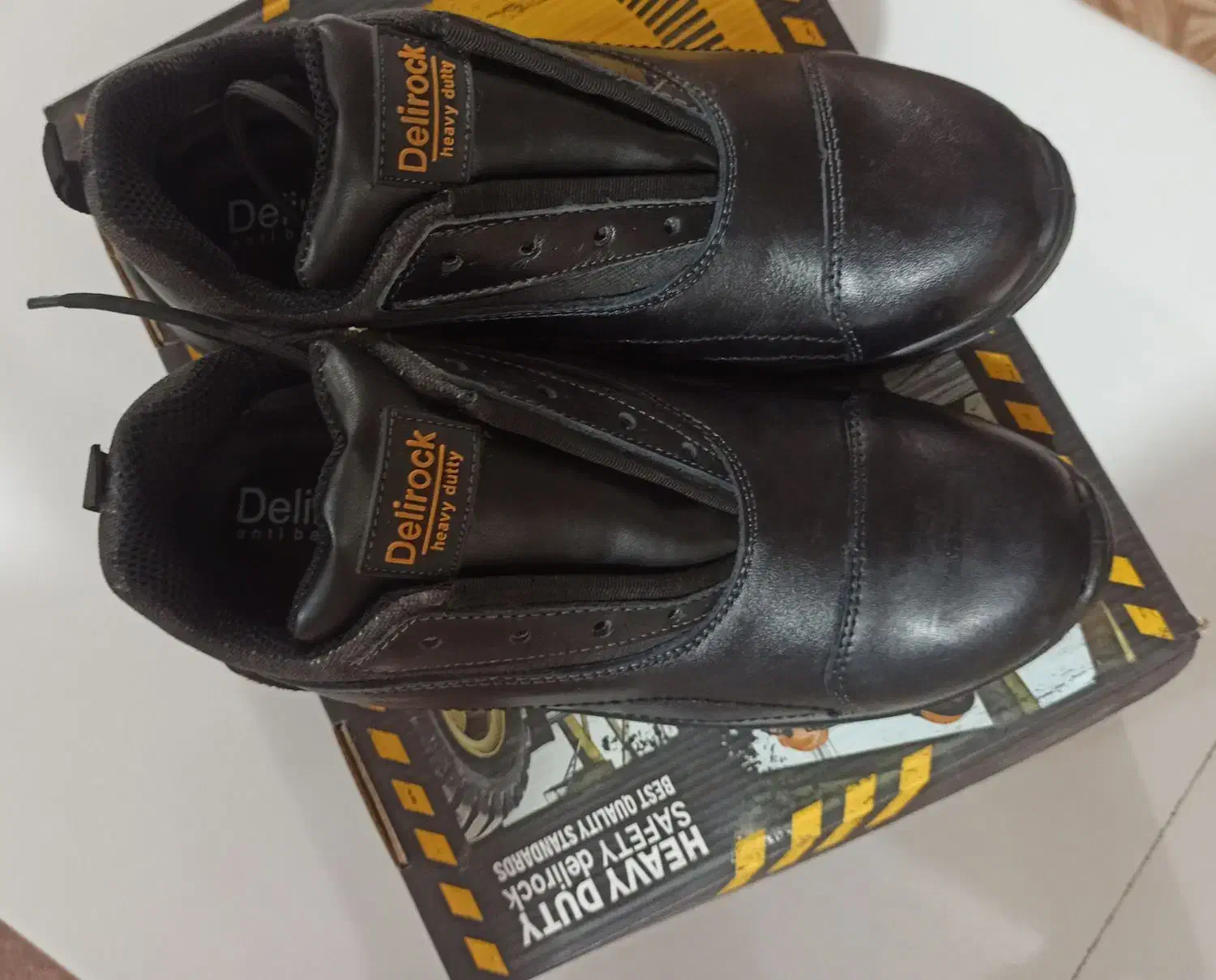 کفش ایمنی شماره 40 قیمت550 تومان|کیف، کفش، کمربند|بندر دیر, |دیوار