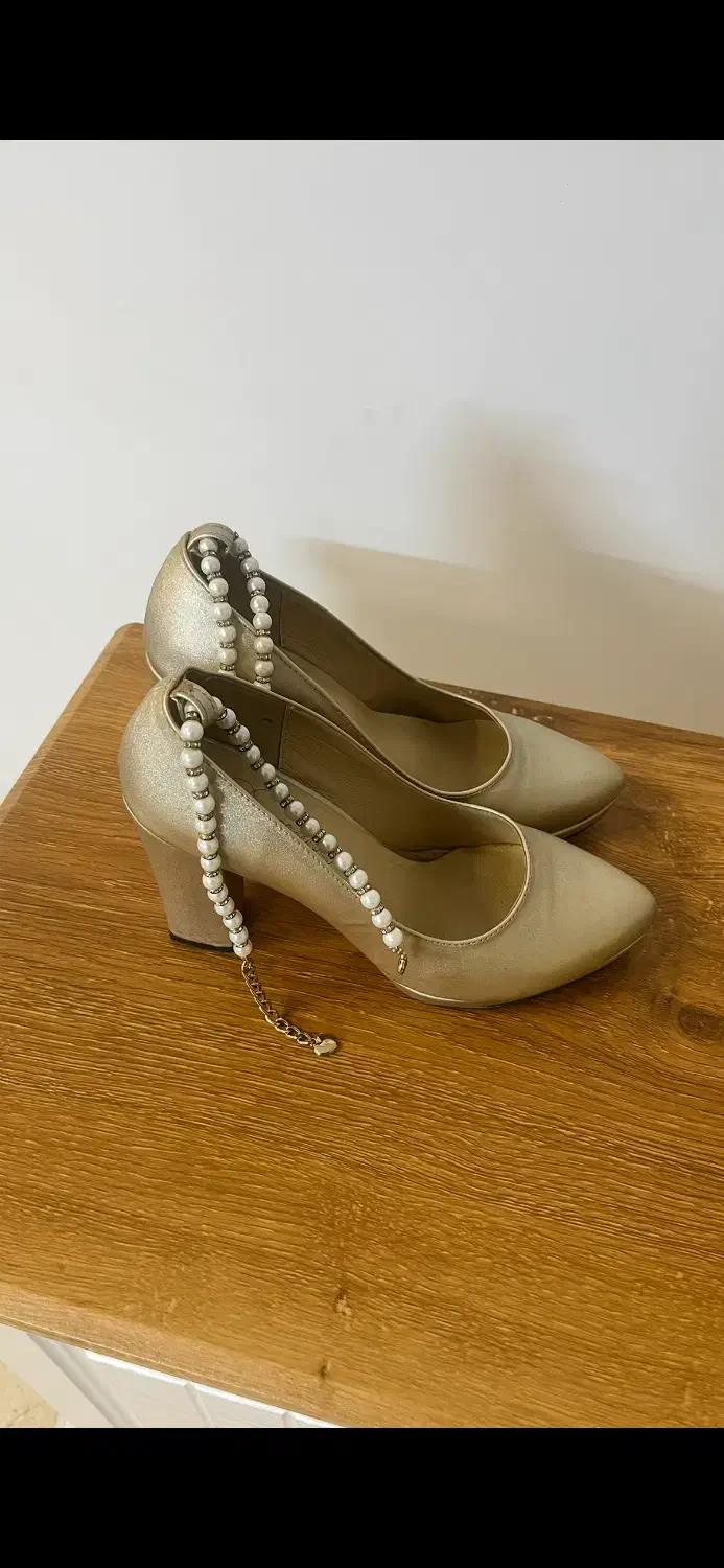 کفش مجلسی|کیف، کفش، کمربند|گرگان, |دیوار