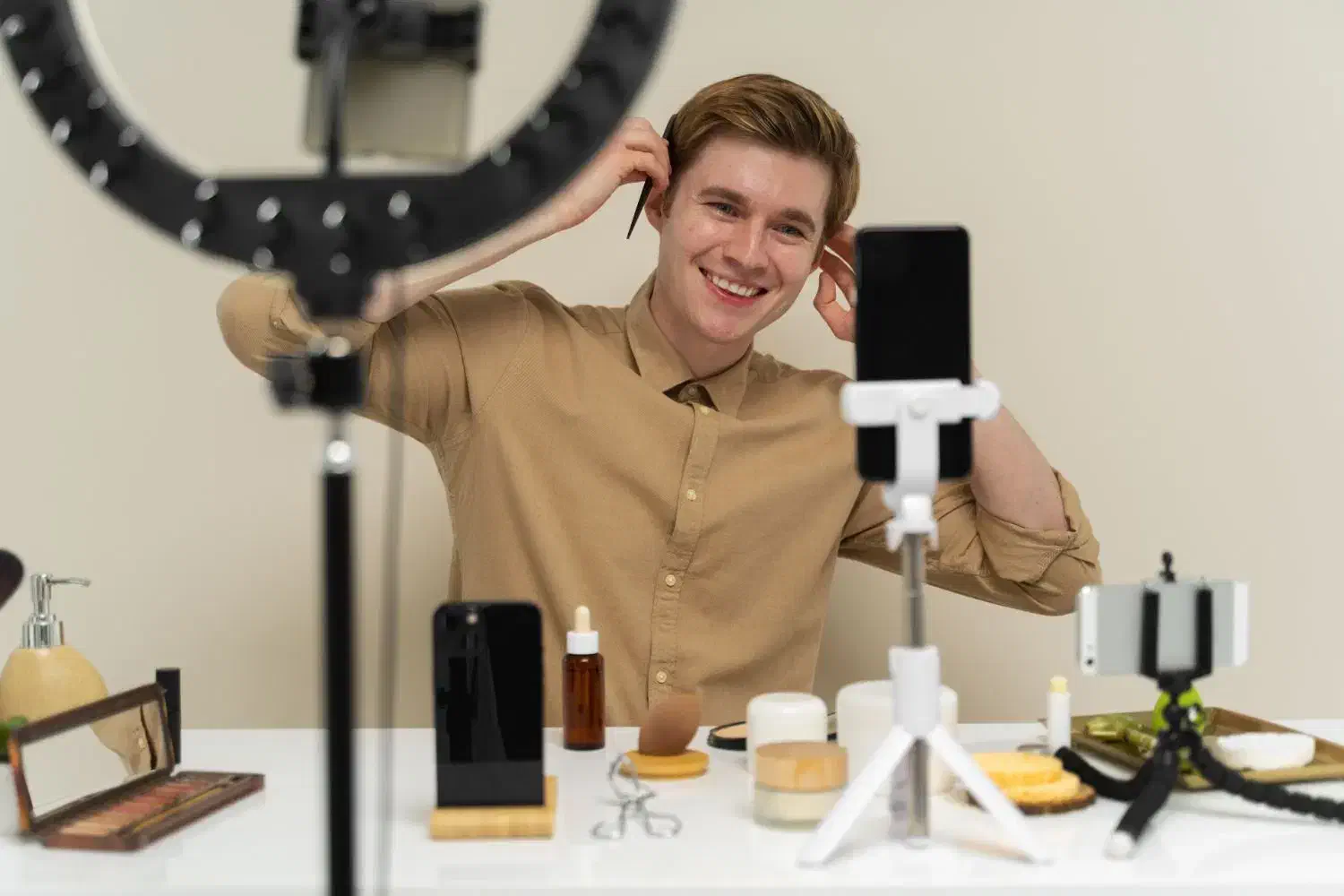 آموزش تولید محتوای حرفه ای (فقط با گوشی)|خدمات آموزشی|بوشهر, |دیوار