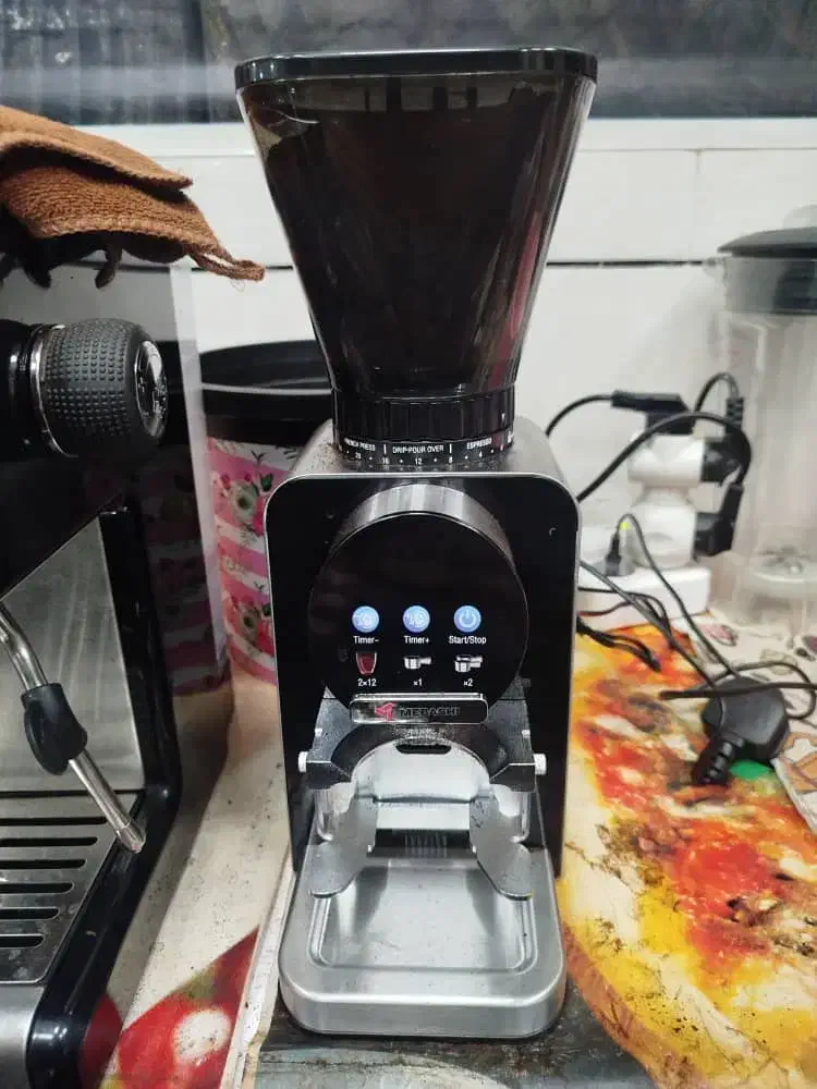 آسیاب قهوه|خردکن، آسیاب، غذاساز|سلماس, |دیوار