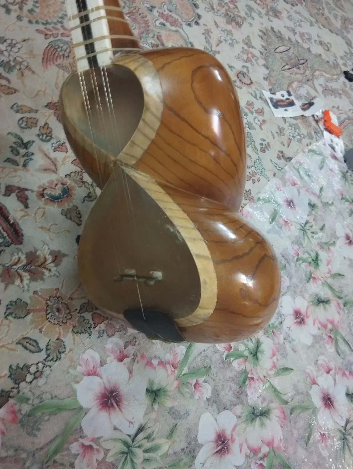 تار|سازهای سنتی|بومهن, |دیوار