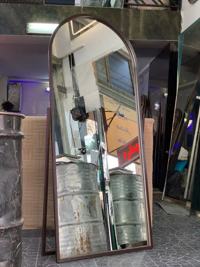 اینه با قاب|آینه|شهریار, شهریار|دیوار