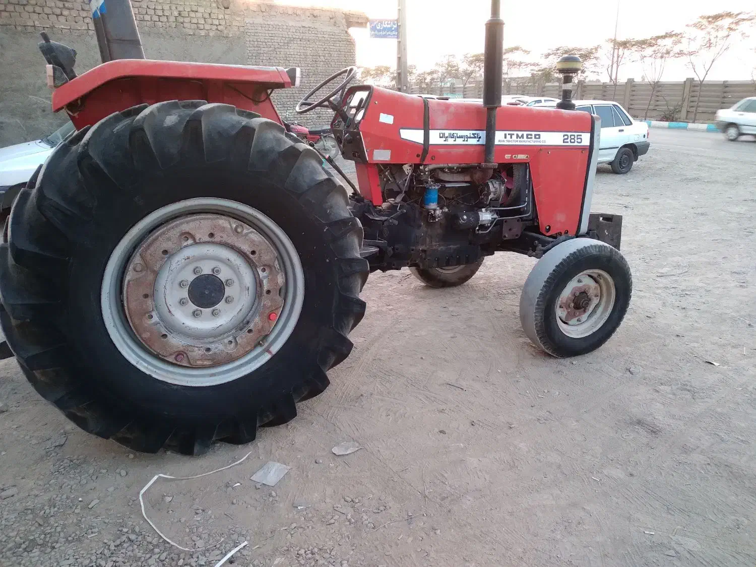 تراکتور ۲۸۵|خودرو سنگین|پیر بکران, |دیوار