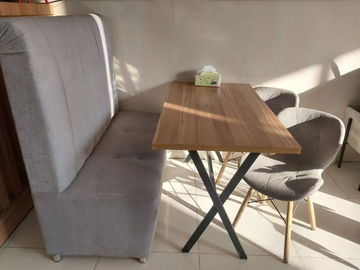 ست میز و مبل و صندلی غذا خوری|میز و صندلی غذاخوری|باسمنج, |دیوار