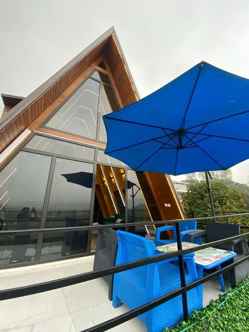 کلبه استخردار منظره دار شیک|اجارهٔ کوتاه‌مدت ویلا و باغ|شیرگاه, |دیوار