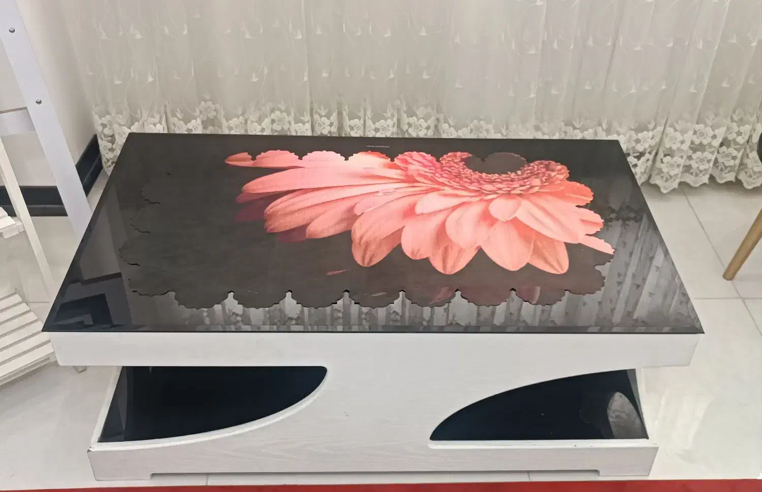 فرش 6 متری و میز وسط|فرش|شیراز, ریشمک|دیوار