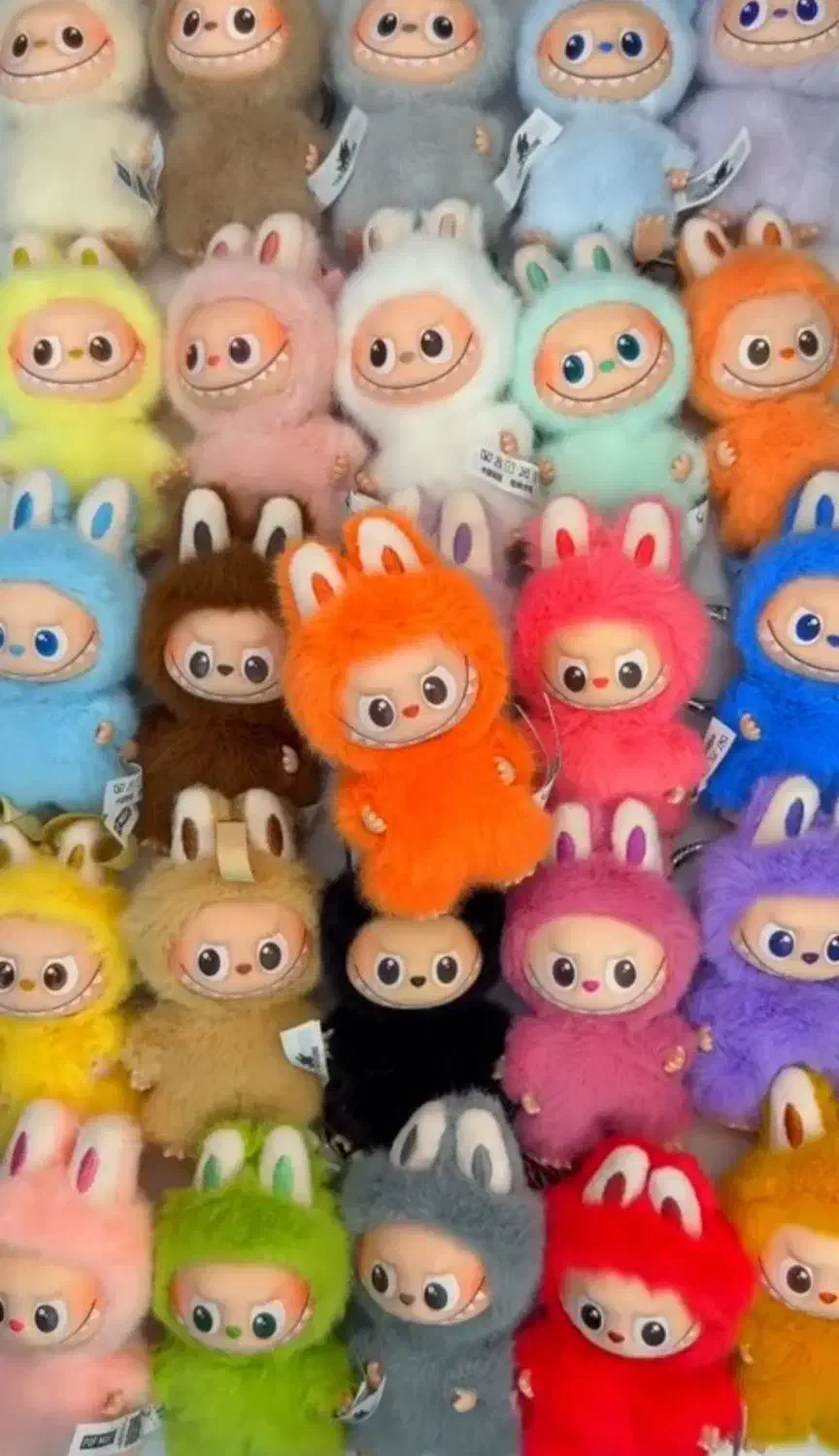 عروسک اروجینال لبوبو فقط با ۳۵۰ زیر قیمت بازار|اسباب‌‌بازی|فاریاب, |دیوار