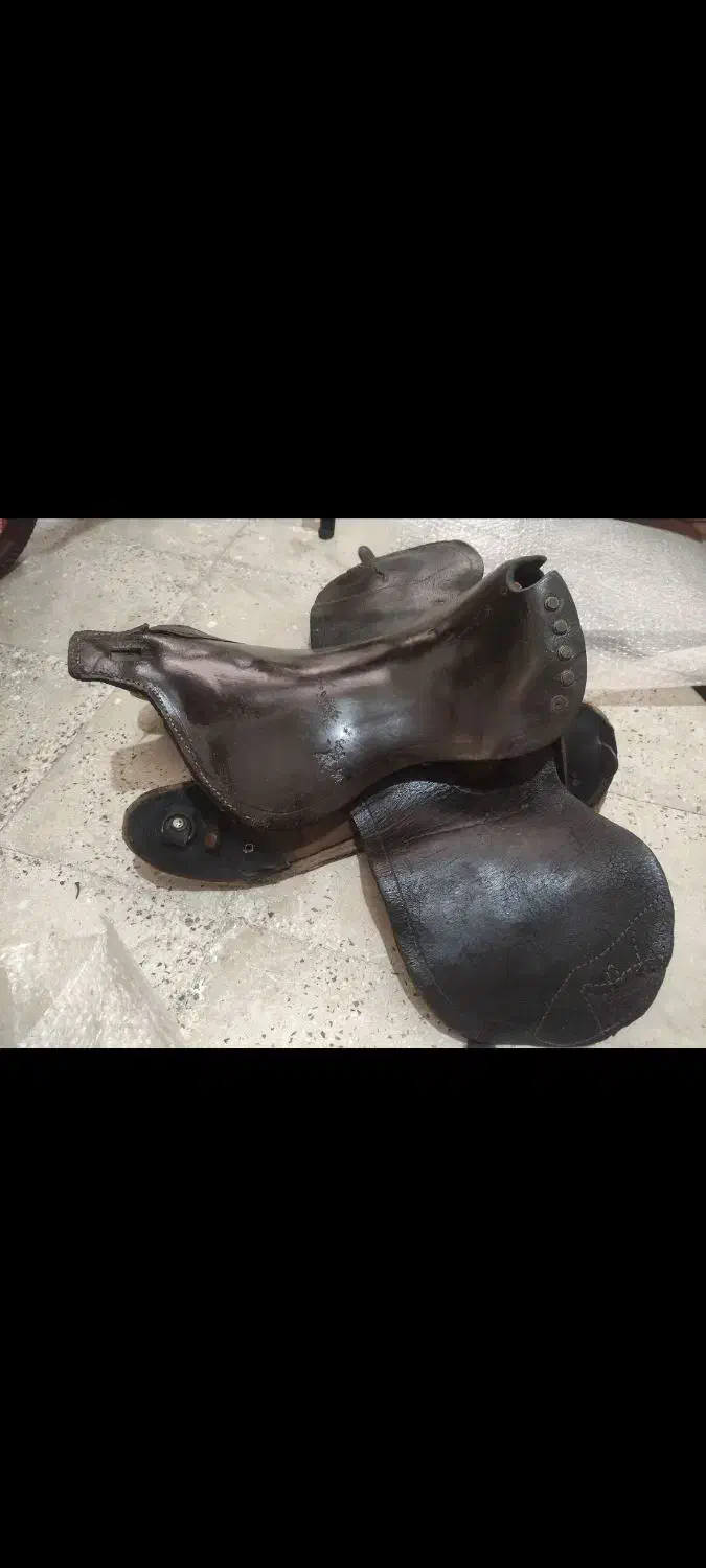 زین قدیمی اصل فروشی|اسب و تجهیزات اسبسواری|تیران, |دیوار