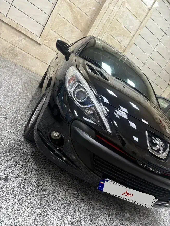 207 پاناروما مشکی|خودرو سواری و وانت|قزوین, |دیوار